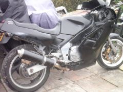 Fzr 750 001